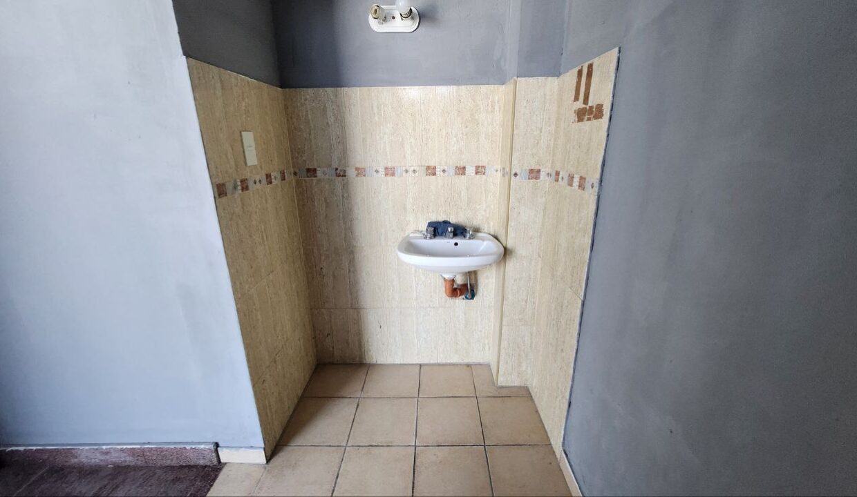 photo_4940874899685837609_y