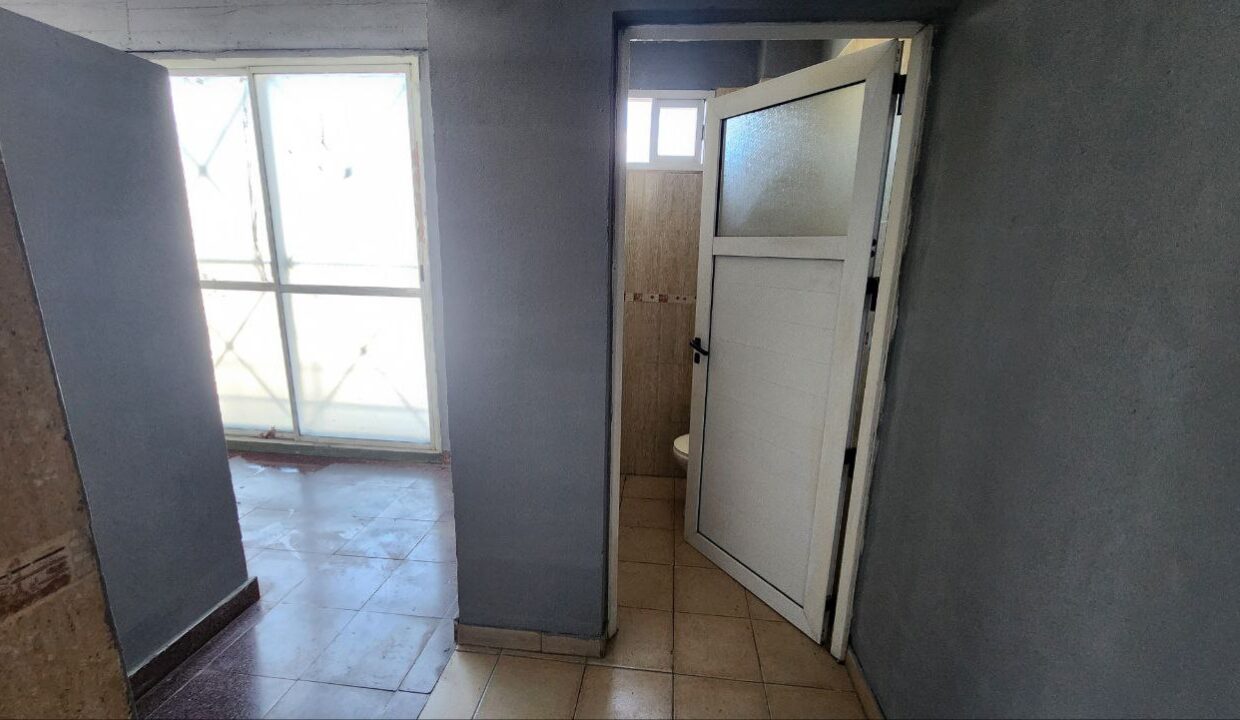 photo_4940874899685837639_y