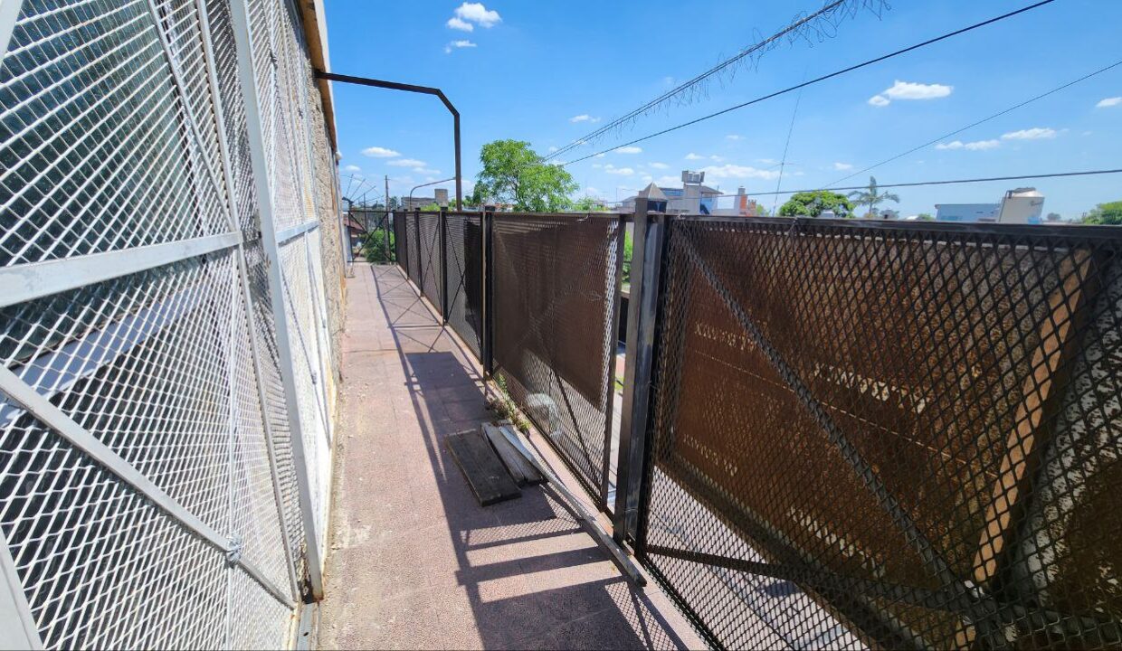 photo_4940874899685837644_y