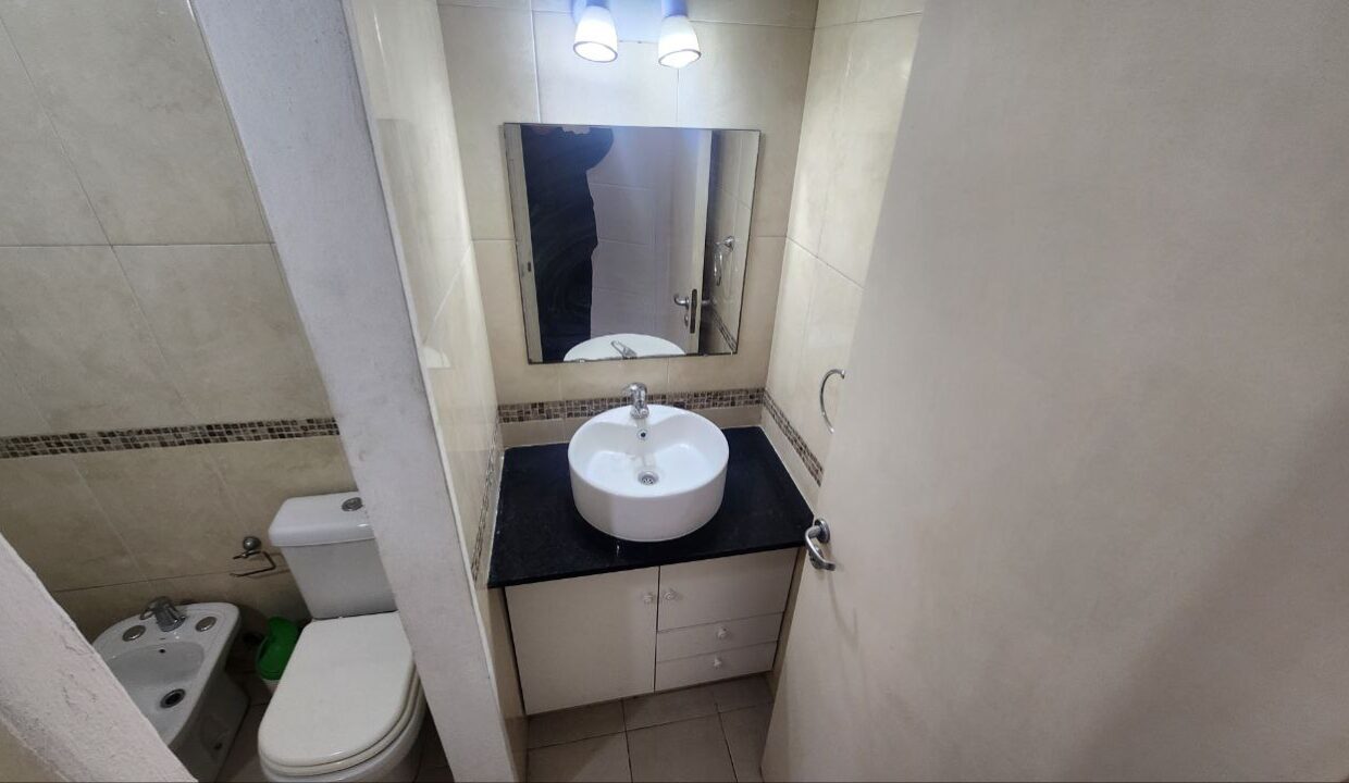 photo_5093656833548815131_y (1)