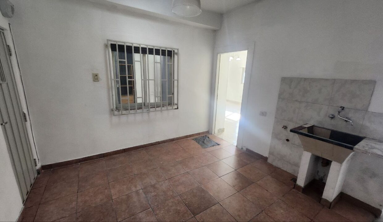 photo_5093656833548815132_y (1)