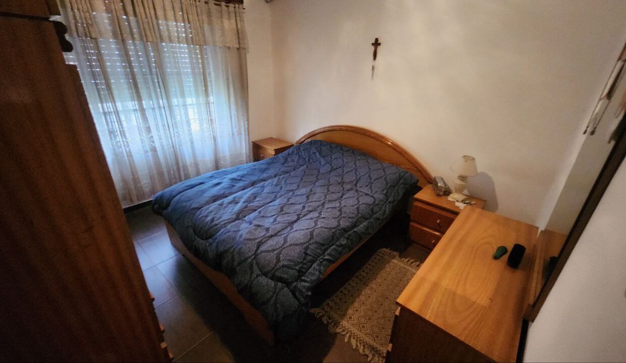 photo_4988213522416208852_y