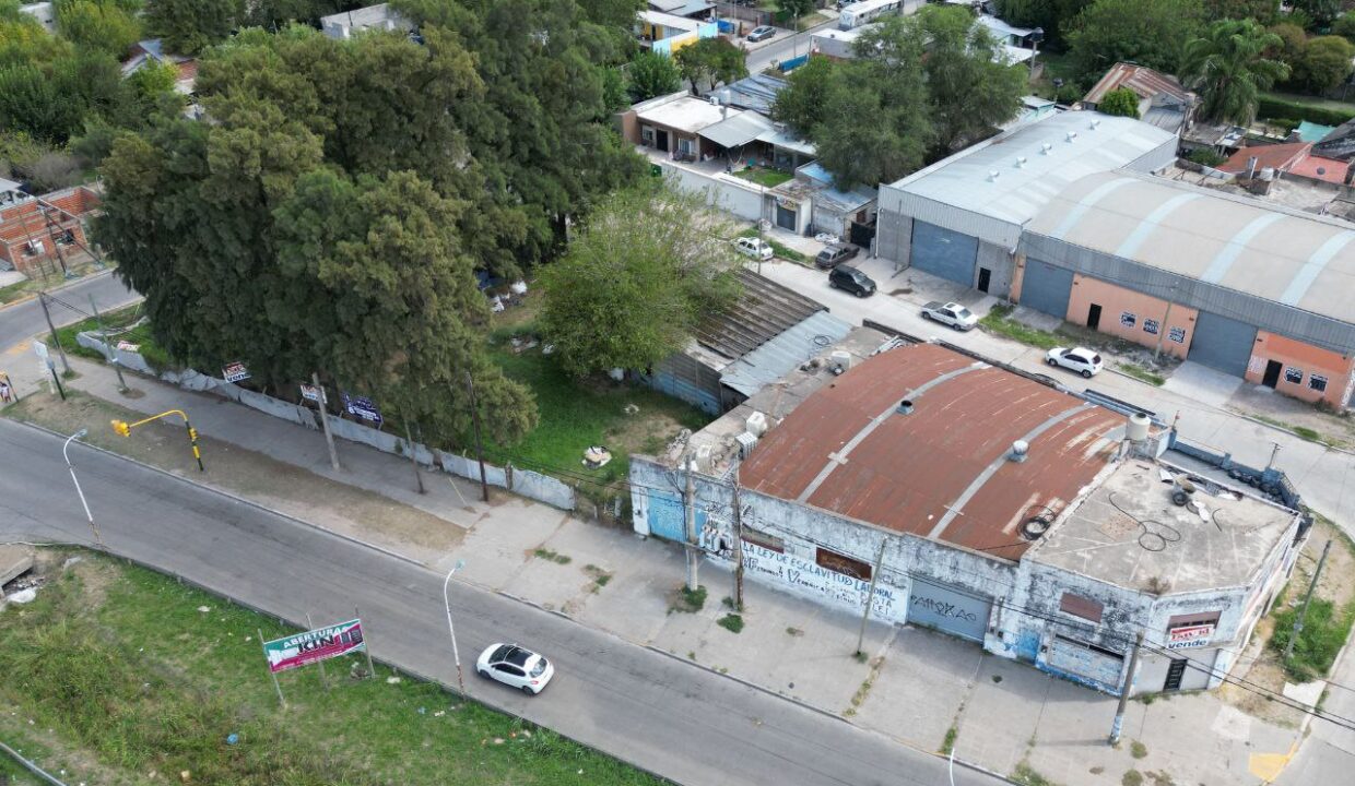 photo_5015173195341958085_y