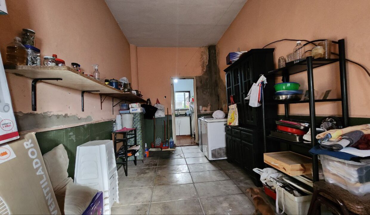 photo_5017198766343261069_y