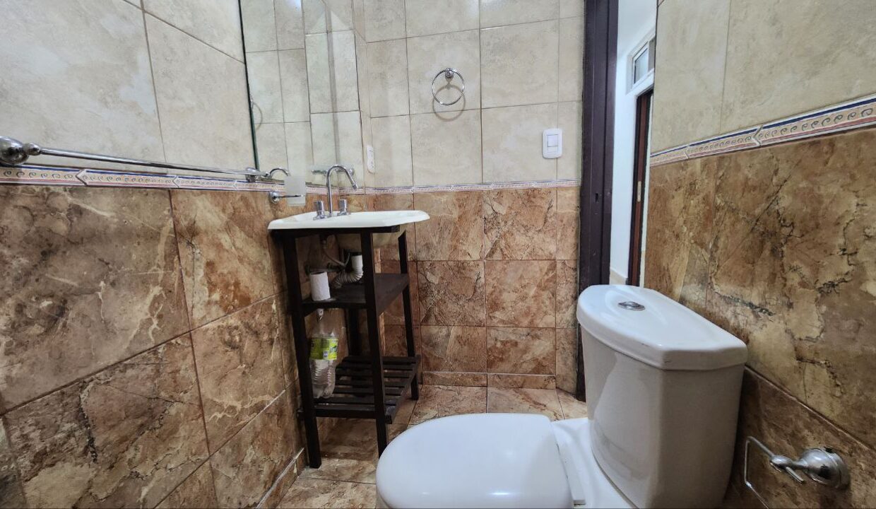 photo_5017198766343261244_y