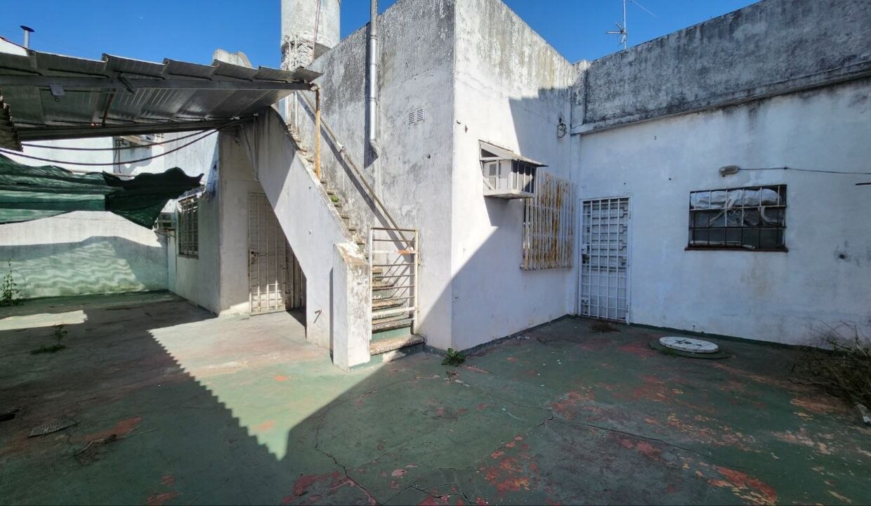 4927023127645065106