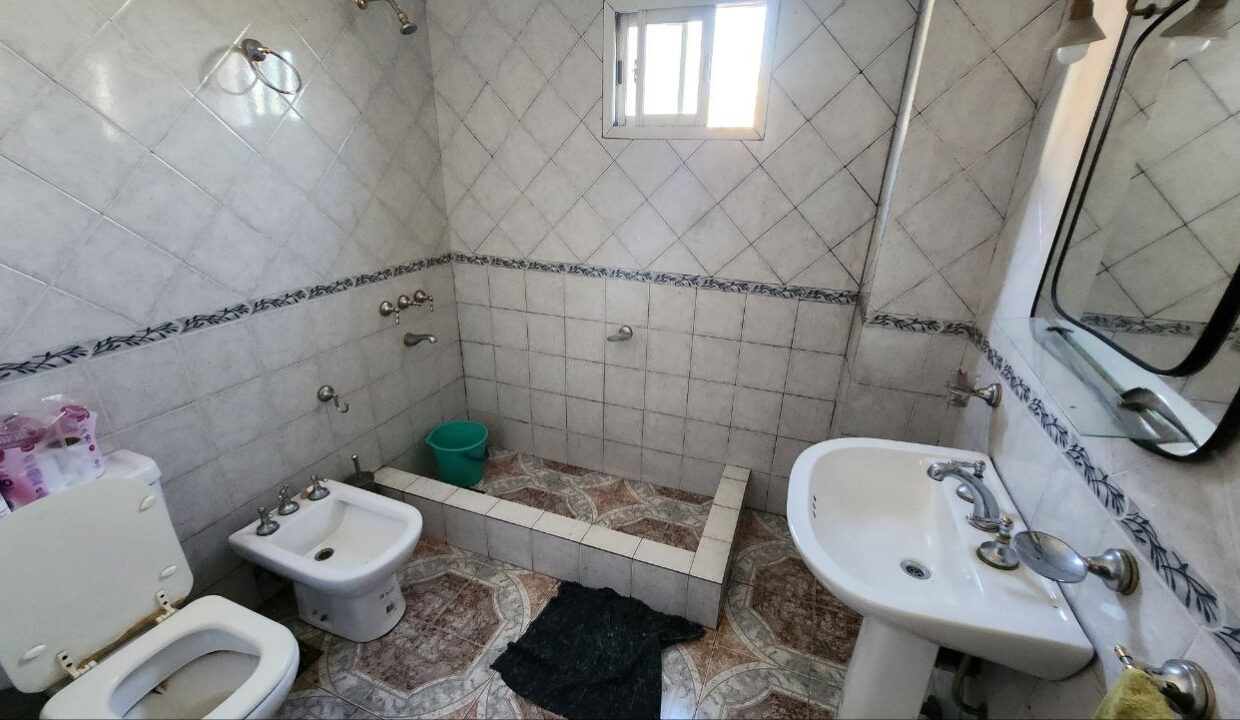 4974470889789393993